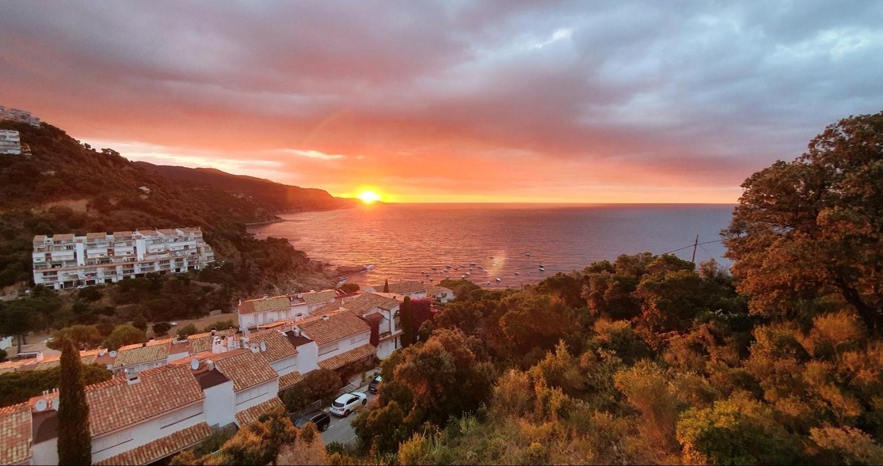 ⭑ Sea Views + Private Beach. What Else? ⭑ Тосса-де-Мар Экстерьер фото